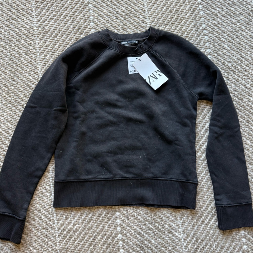 BRAND NEW WITH TAGS - Zara Women’s Sweatshirt - Size XS
